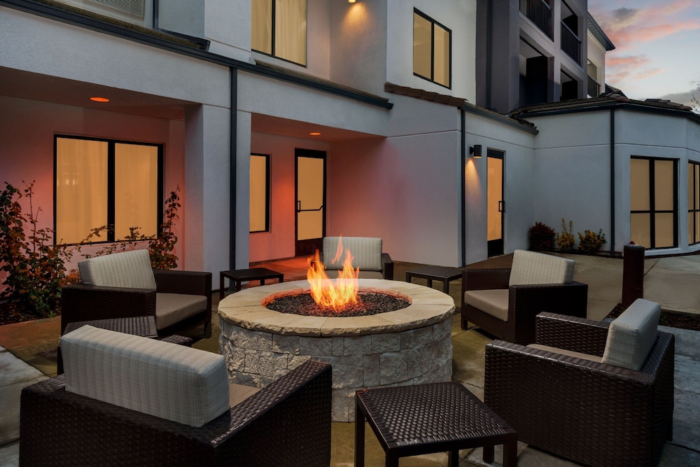 Courtyard by Marriott Roseville - photo 27