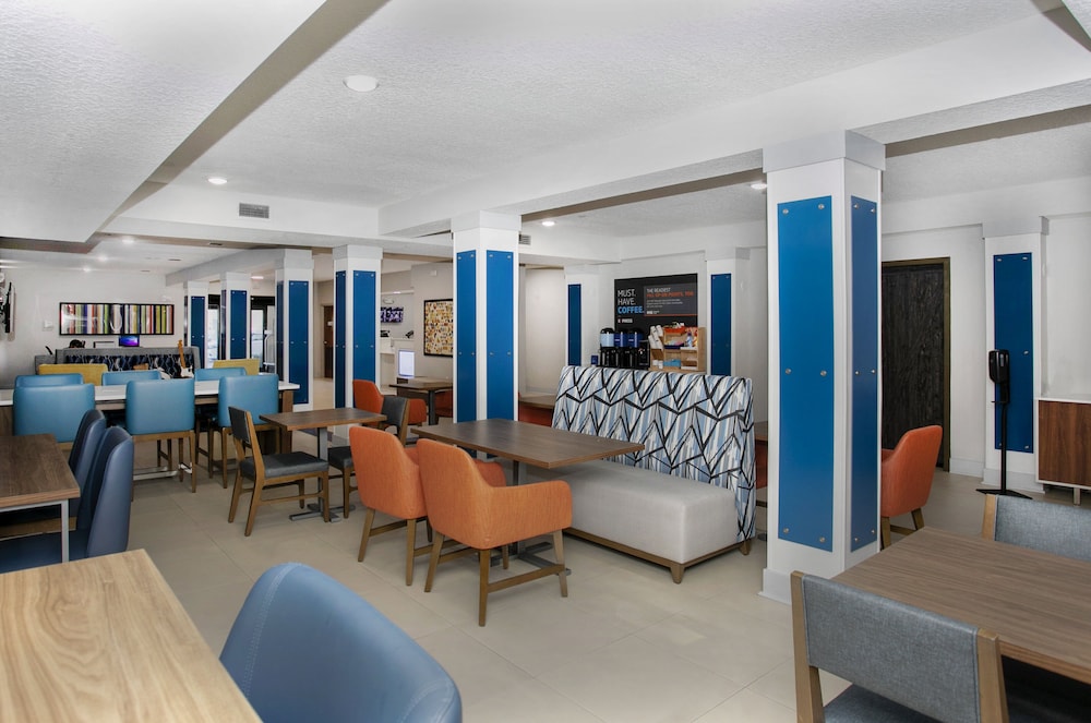 Holiday Inn Express & Suites Jacksonville Atlantic Beach by IHG - photo 31
