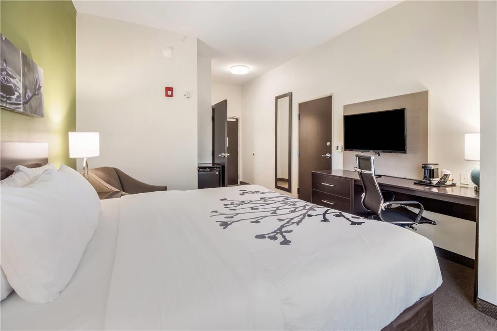 Sleep Inn at Discovery Park of America - photo 11