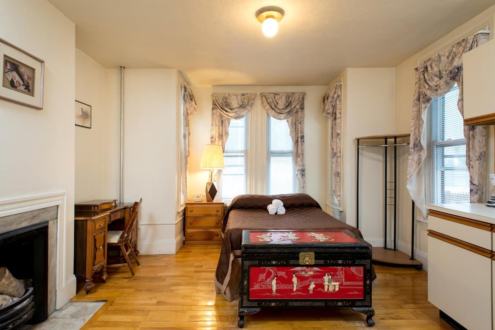 The Farrington Inn - photo 17