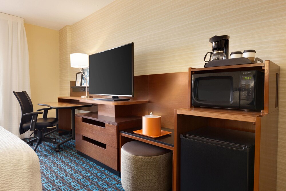 Fairfield Inn by Marriott Philadelphia Valley Forge - photo 8