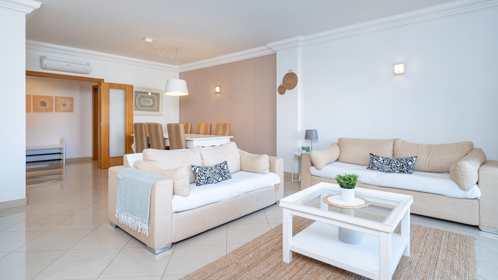 Falesia Marina — 4-Star Luxury Hotel in Quarteira, Portugal