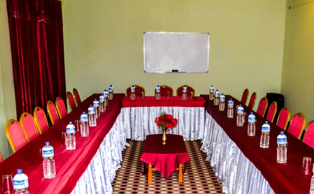 Hotel Hill Crown in Nagarkot, Nepal