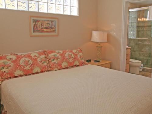 357CL 357 Claressa Ave in Avalon, United States