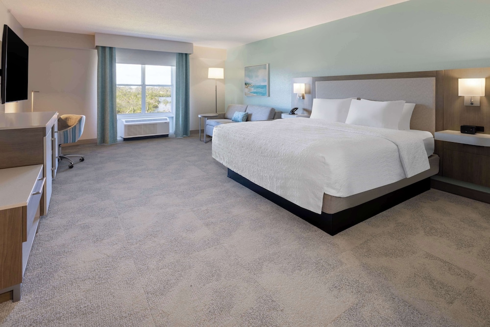 Hampton Inn & Suites Venice Bayside South Sarasota - photo 23