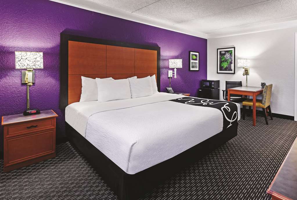 Travelodge by Wyndham Houston Cy Fair - photo 15