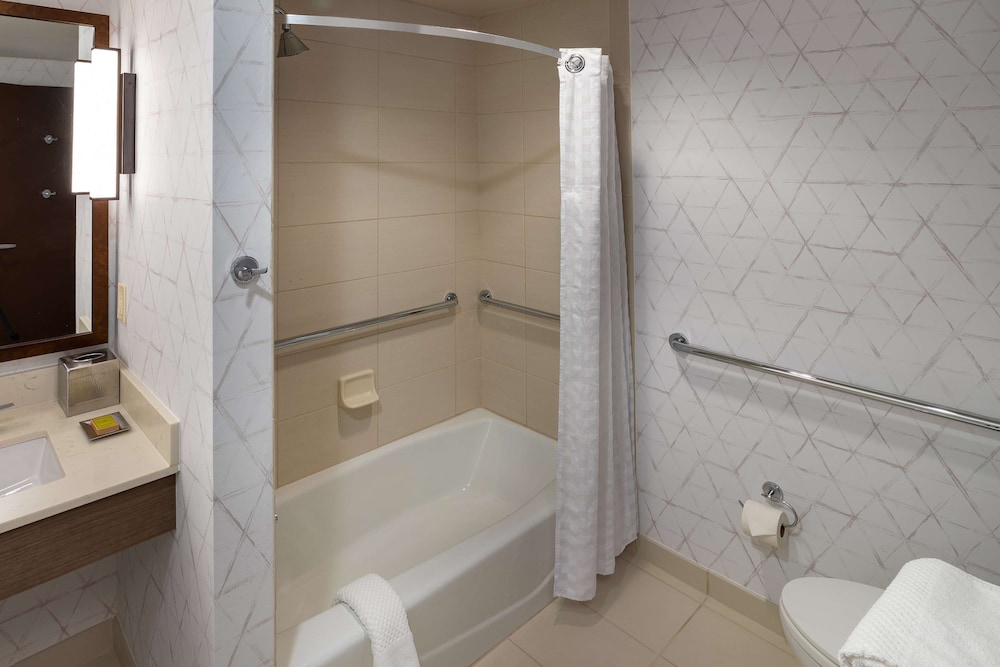 Hilton Asheville Biltmore Park - photo 46