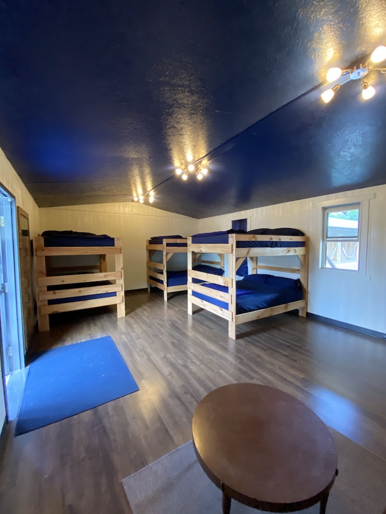 Godspeed Events & Lodging - photo 13