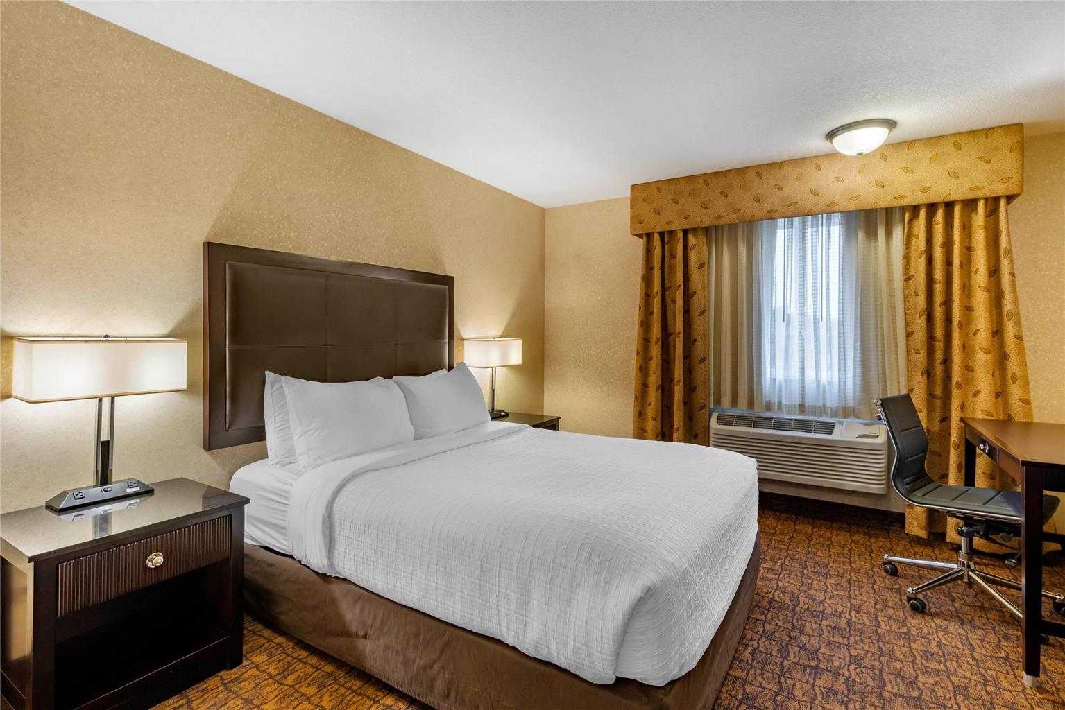 Lloyd Hotel Astoria Bayfront Ascend Hotel Collection OR - photo 23