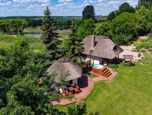 Dworek Króla Stanisława Apartament Malinowy in Wegorzewo, Poland