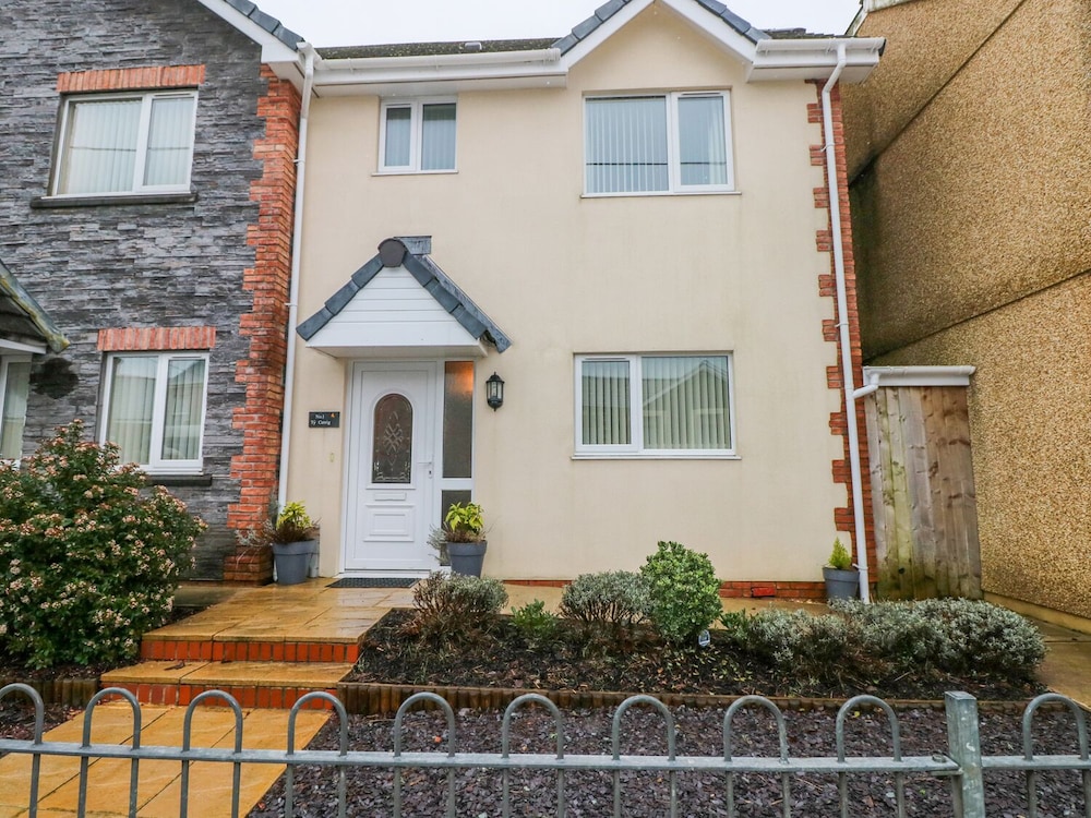 Ty Cerrig — hotel in Ammanford