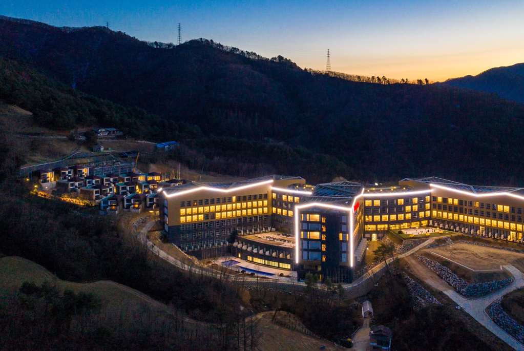 Ramada Hotel & Suites by Wyndham Gangwon Pyeongchang in Pyeongchang, South Korea