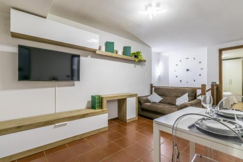 Ottonelli Street Stay Wifi Fibra Free Tra Storchi & Centro Storico — 4-Star Luxury Hotel in Modena, Italy