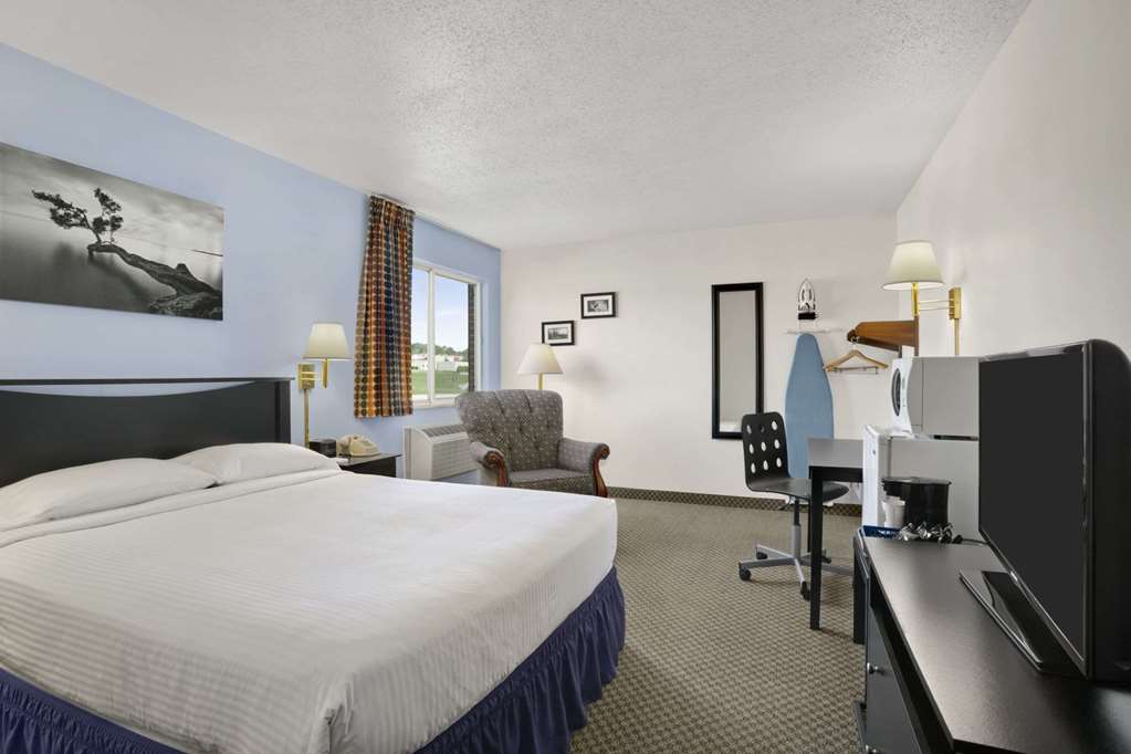 Super 8 by Wyndham Washington - photo 9