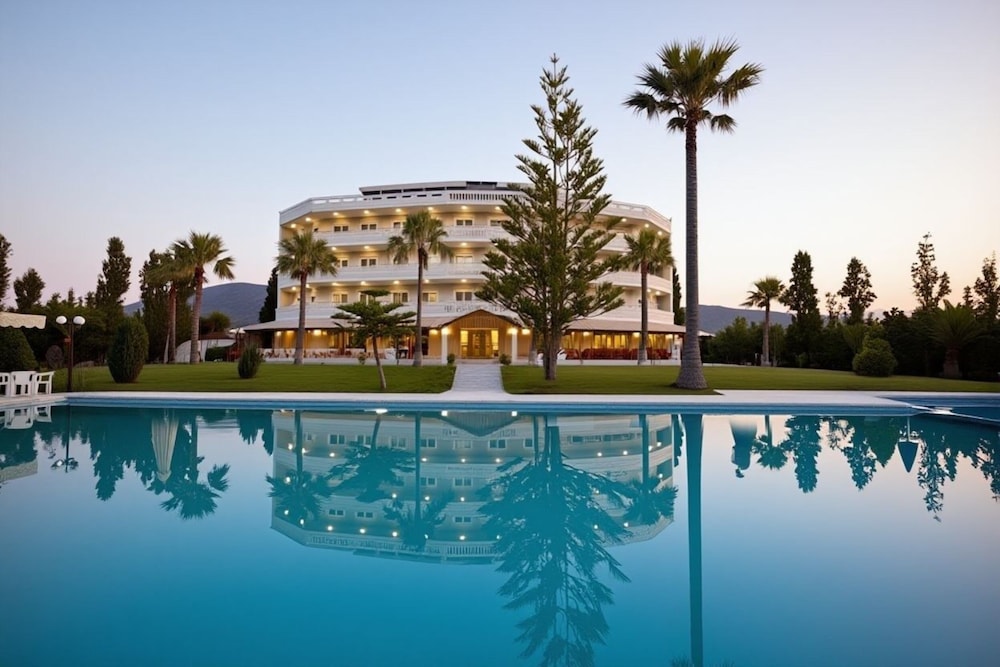 Regina Hotel — hotel in Kissamos
