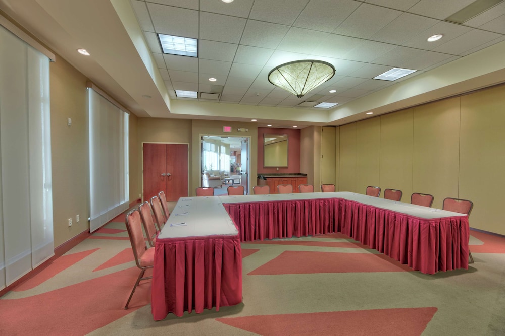Hilton Garden Inn Laramie - photo 51