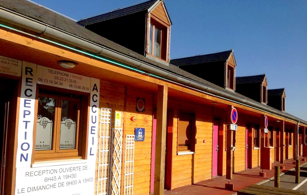 Logis Hôtel des Nations in Reims, France