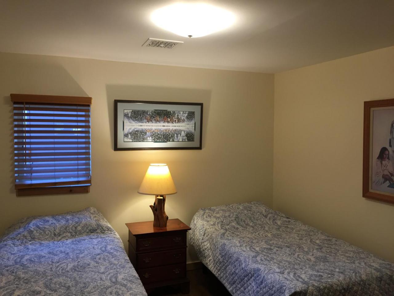 Creekside Downtown Vacation Suites Only Adults 25 Or Older - photo 13