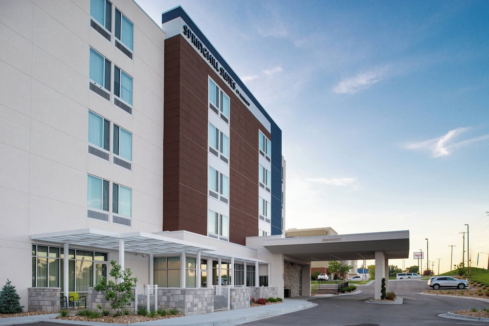 Springhill Suites Kansas City Northeast - photo 41