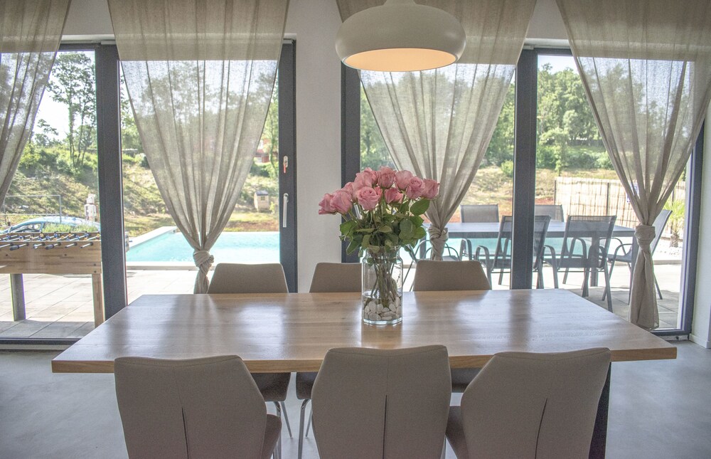 Villa Matelici — 4-Star Luxury Hotel in Marcana, Croatia