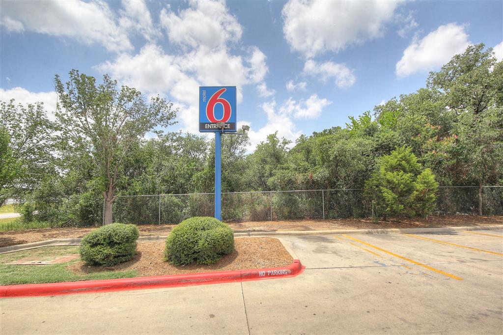 Motel 6 San Antonio TX Fiesta - photo 2