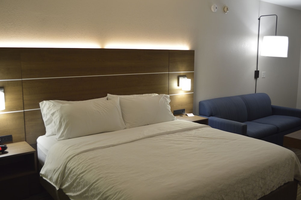 Holiday Inn Express & Suites Franklin KY by IHG - photo 21
