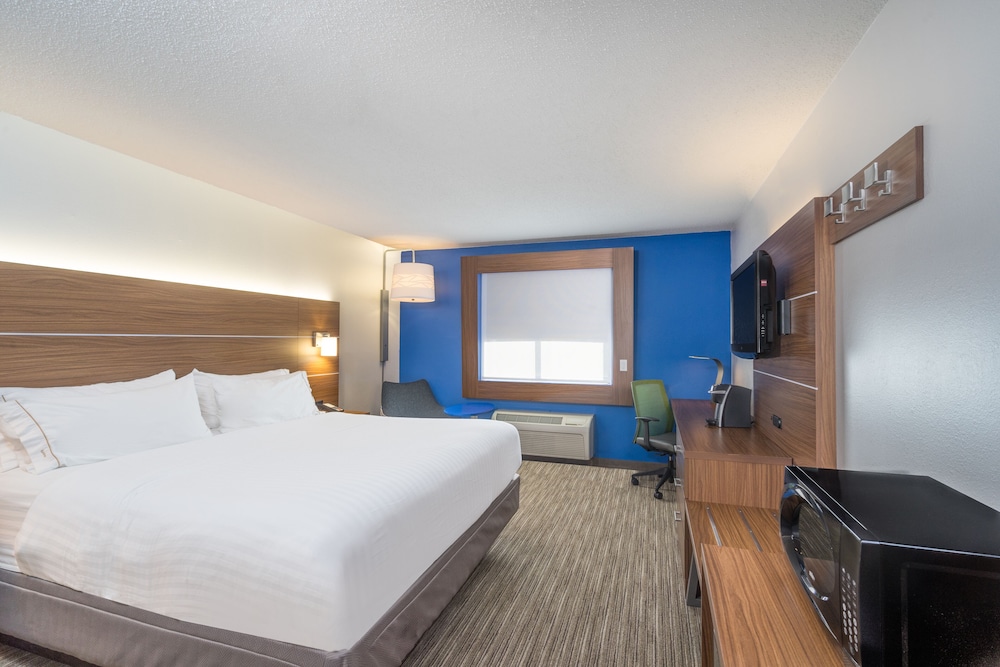 Holiday Inn Express Howe by IHG - photo 9