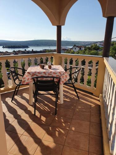 Apartment Nikica — 4-Star Luxury Hotel in Punat, Croatia
