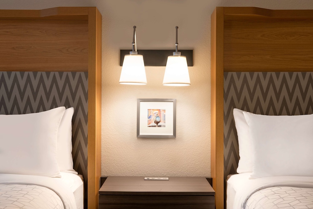 DoubleTree by Hilton Fort Worth South Hotel & Conference Center - photo 19