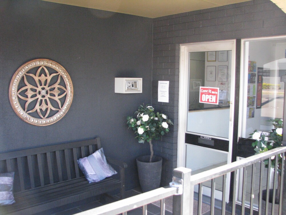 Charm City Motel — Bundaberg — photo 2