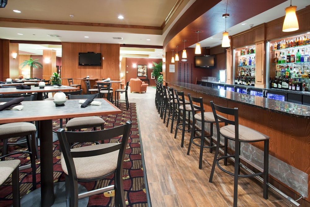 Holiday Inn & Suites Grand Junction by IHG - photo 38