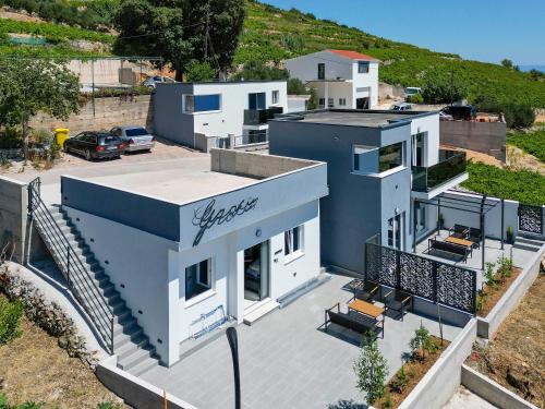 Villa Marija Holiday Property Gracin — 4-Star Luxury Hotel in Orebic, Croatia