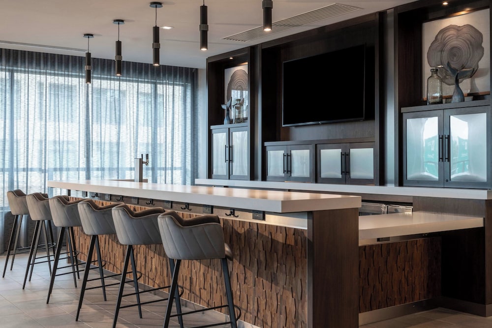 Fairfield Inn & Suites by Marriott Boston Medford - photo 33