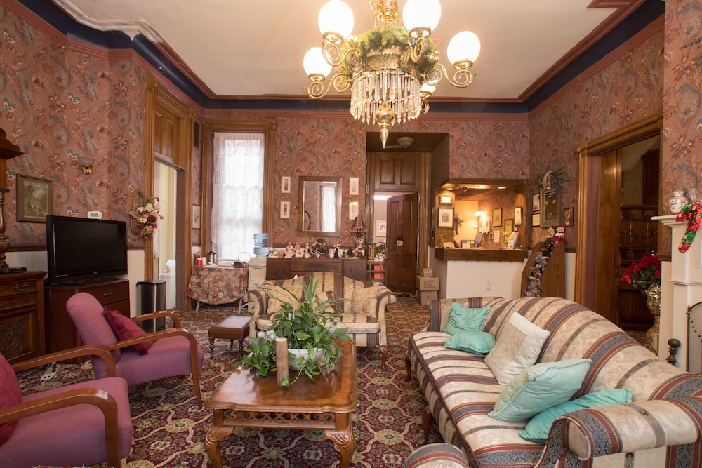 Biltmore Suites Hotel - photo 7