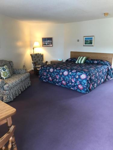 Four Seasons Motor Inn - photo 13