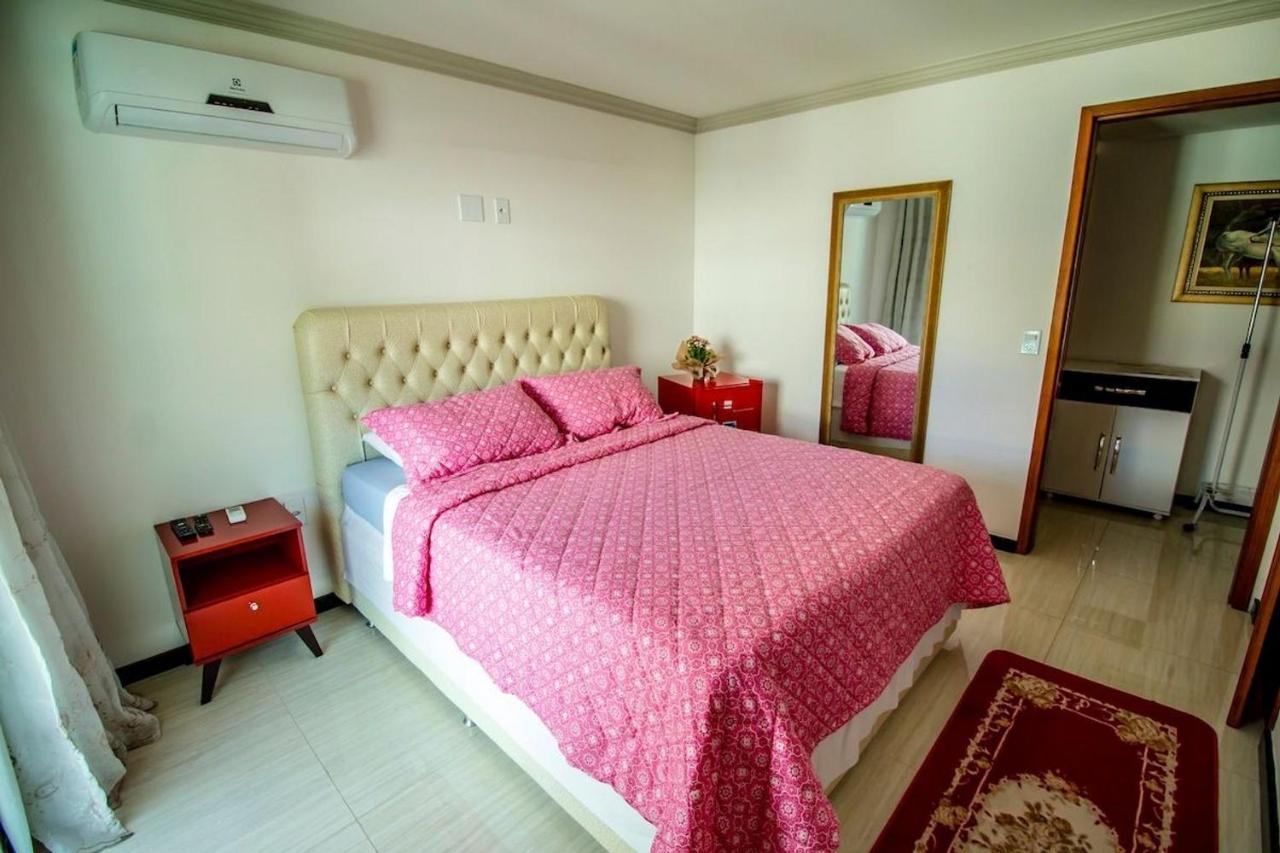 Suíte Aconchegante a uma quadra rua de Lazer — 4-Star Luxury Hotel in Domingos Martins, Brasil