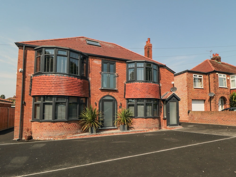 Nightingales — 4-Star Luxury Hotel in Bridlington, United Kingdom