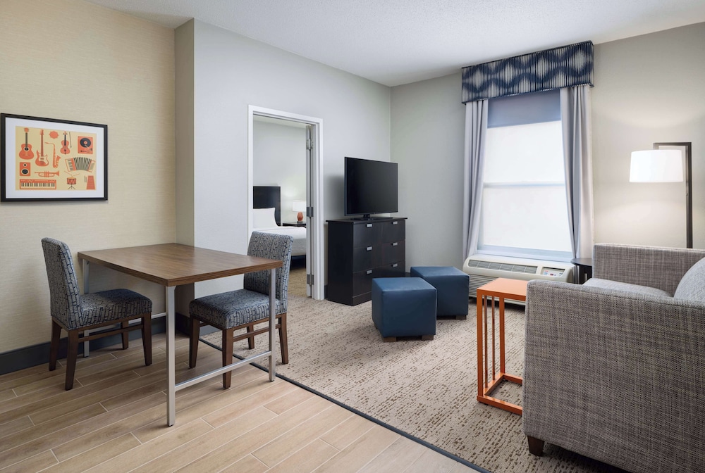 Hampton Inn & Suites Memphis East Germantown Area - photo 35
