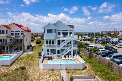SNH101 Busy Being Fabulous — 4-Star Luxury Hotel in Nags Head, United States