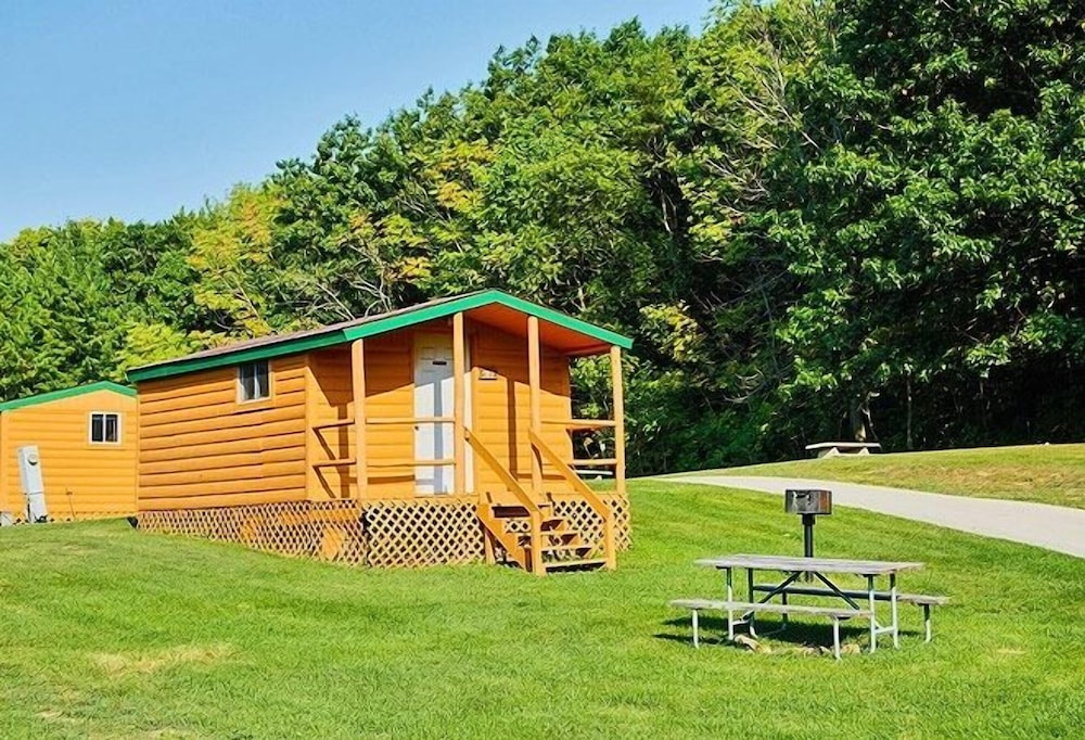 Plymouth Rock Camping Resort Basic Cabin - photo 9