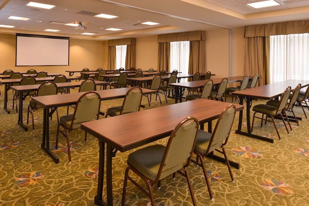 Hampton Inn Omaha Midtown Aksarben Area - photo 53