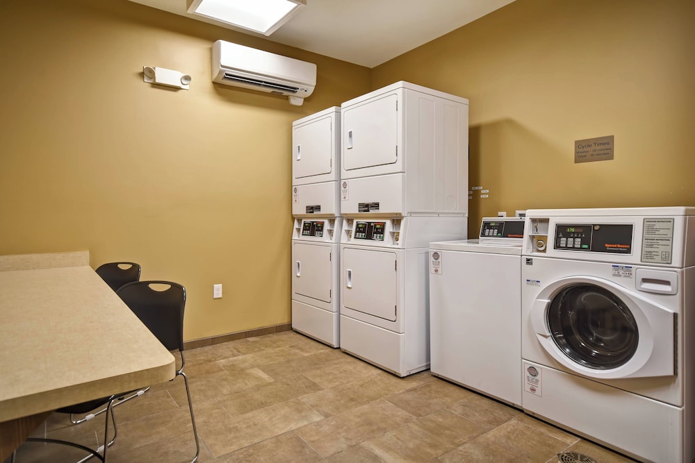 Fairfield Inn & Suites by Marriott Milwaukee North - photo 13