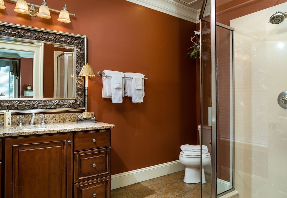 The Inn on West Liberty - photo 35