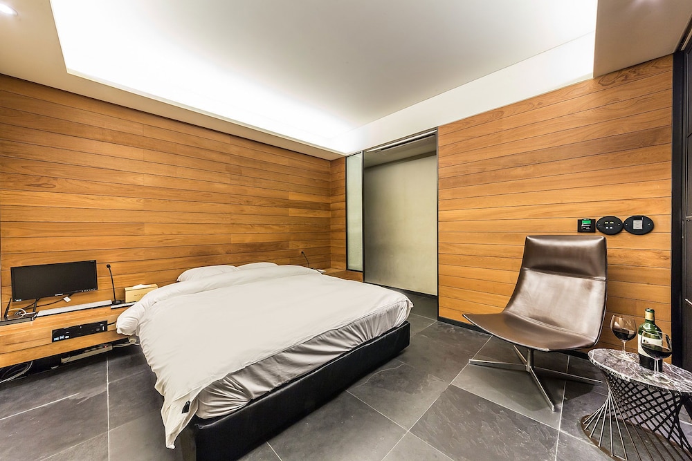 Hotel the Mat - carbon neutral hotel in Seoul