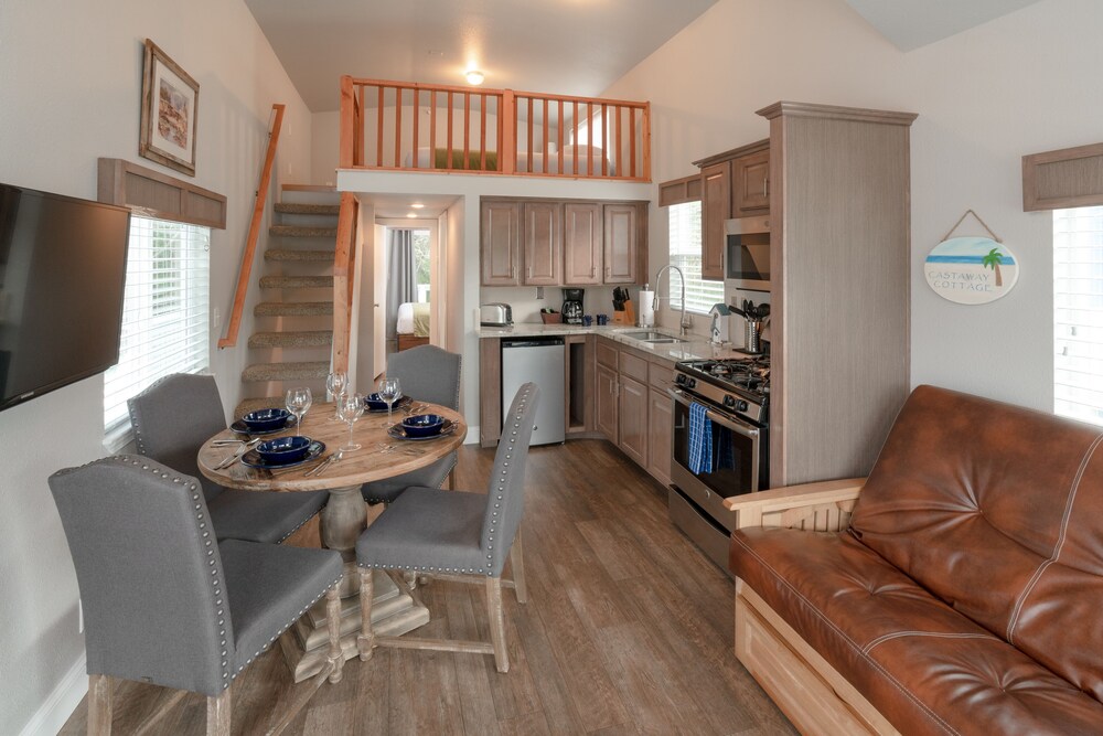 Oceanside Beachfront RV Resort - photo 5
