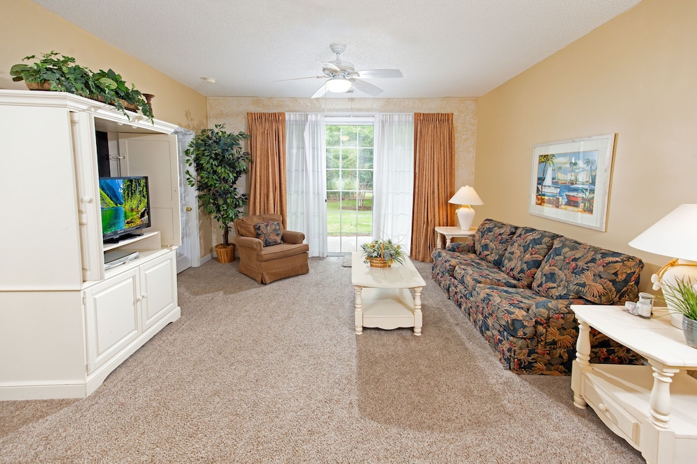 Barefoot Resort & Yacht Club - photo 56