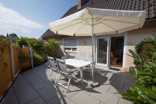 Ferienwohnung Dr Saretz — 4-Star Luxury Hotel in Ludwigshafen Am Rhein, Germany