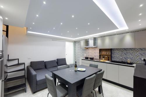 Casa di Nicola Sciacca Centro Storico — 4-Star Luxury Hotel in Sciacca, Italy