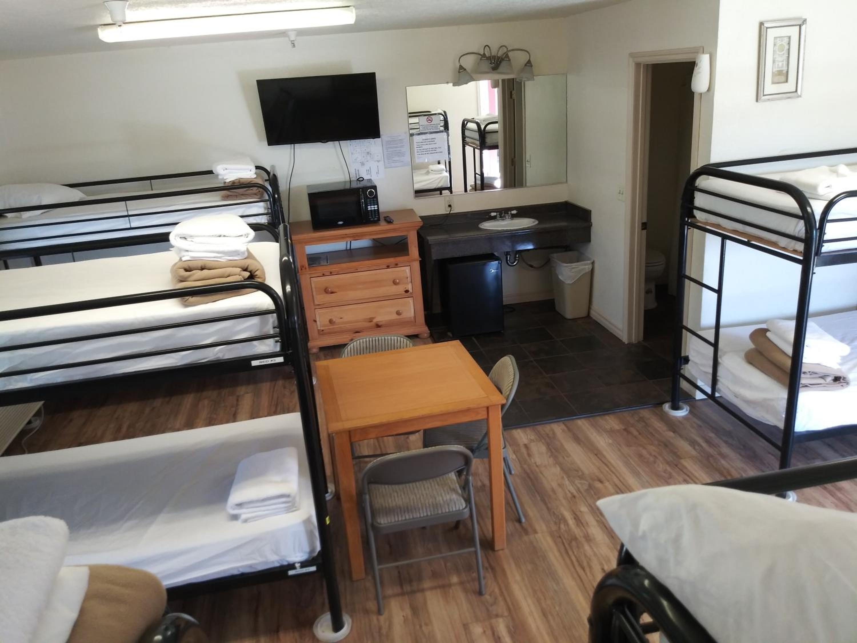 Whitney Portal Hostel And Hotel - photo 34