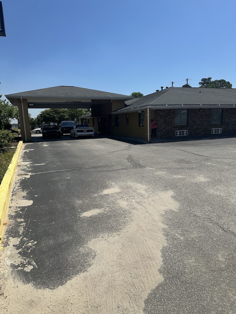 American Inn — Sumter